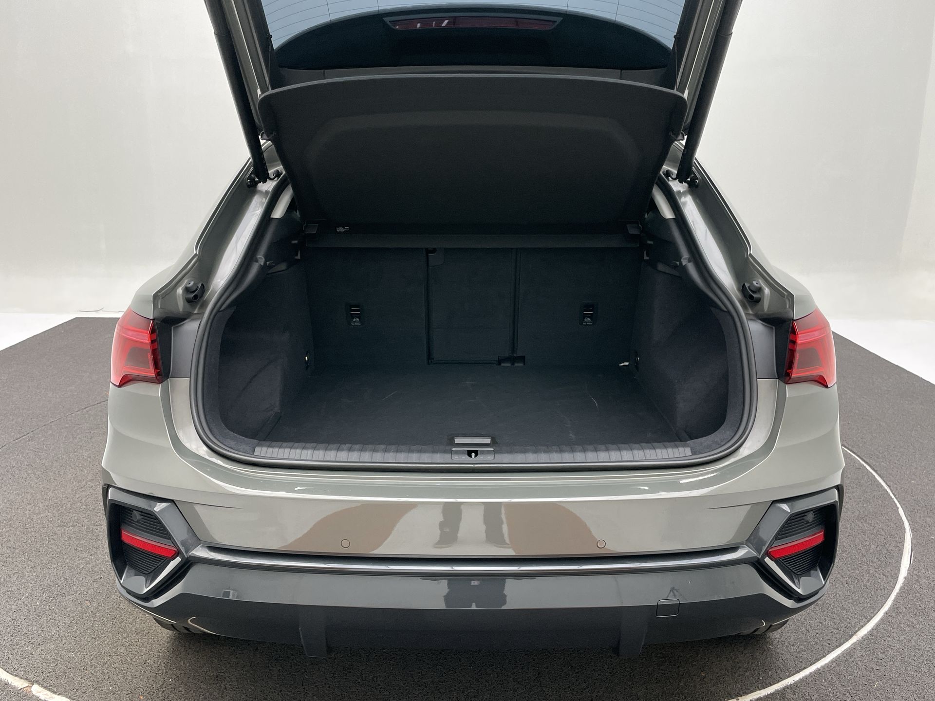 Audi-Q3-Q3 Sportb. 2.0 TFSI Anniv. Edit. Quattro