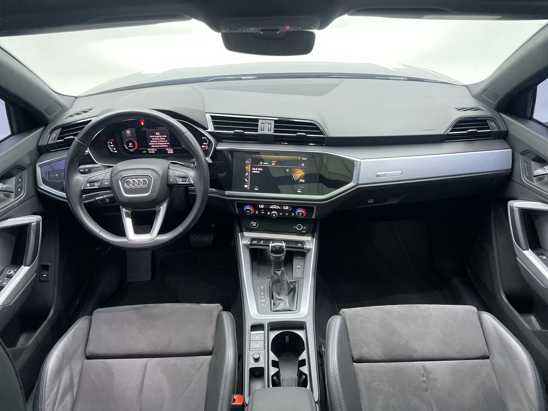 Audi-Q3-Q3 Black S Line 1.4 TFSI S-tronic