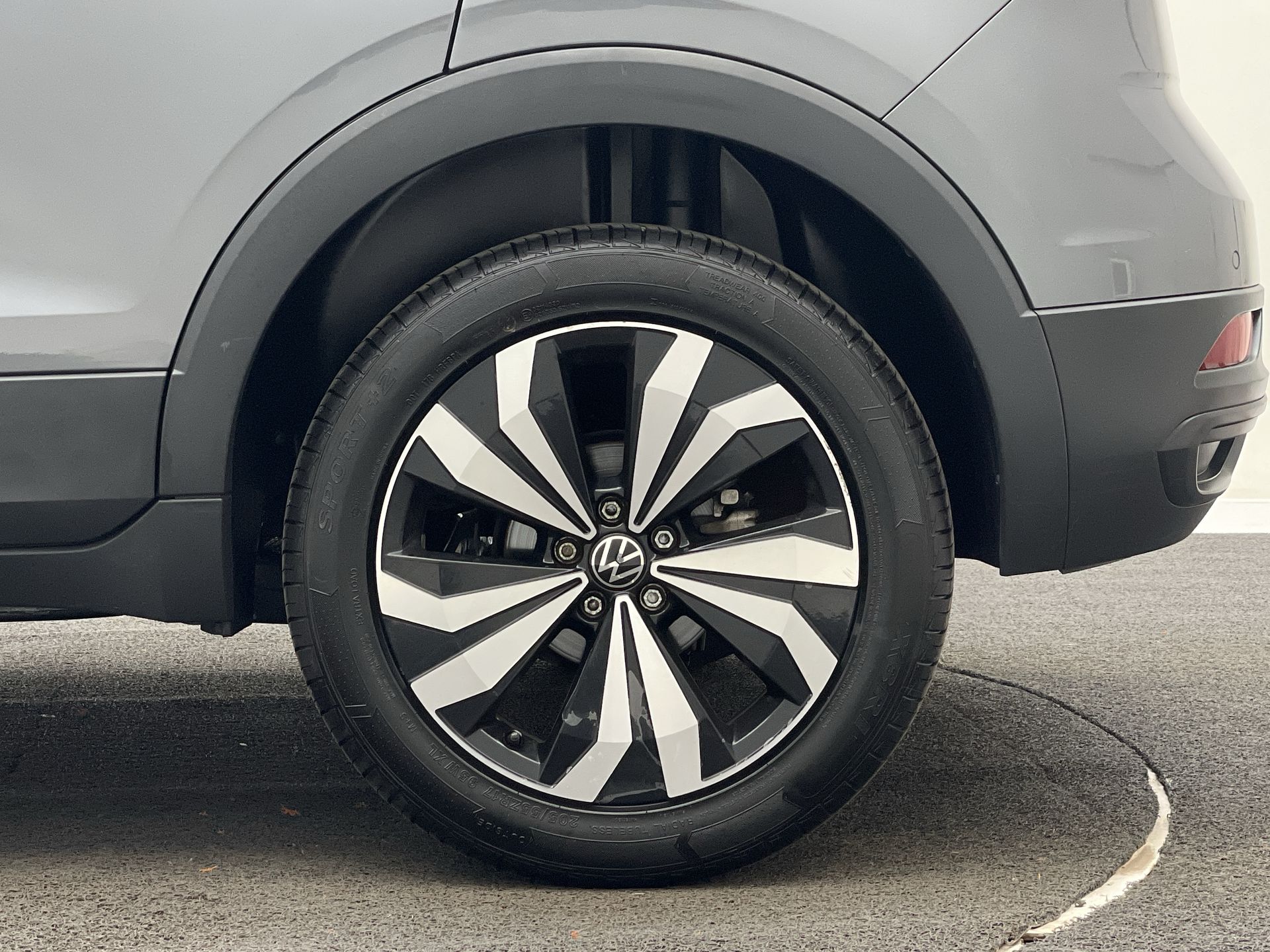 VW - Volkswagen-T-Cross-T-Cross 200 TSI 1.0  Flex 12V 5p Aut.