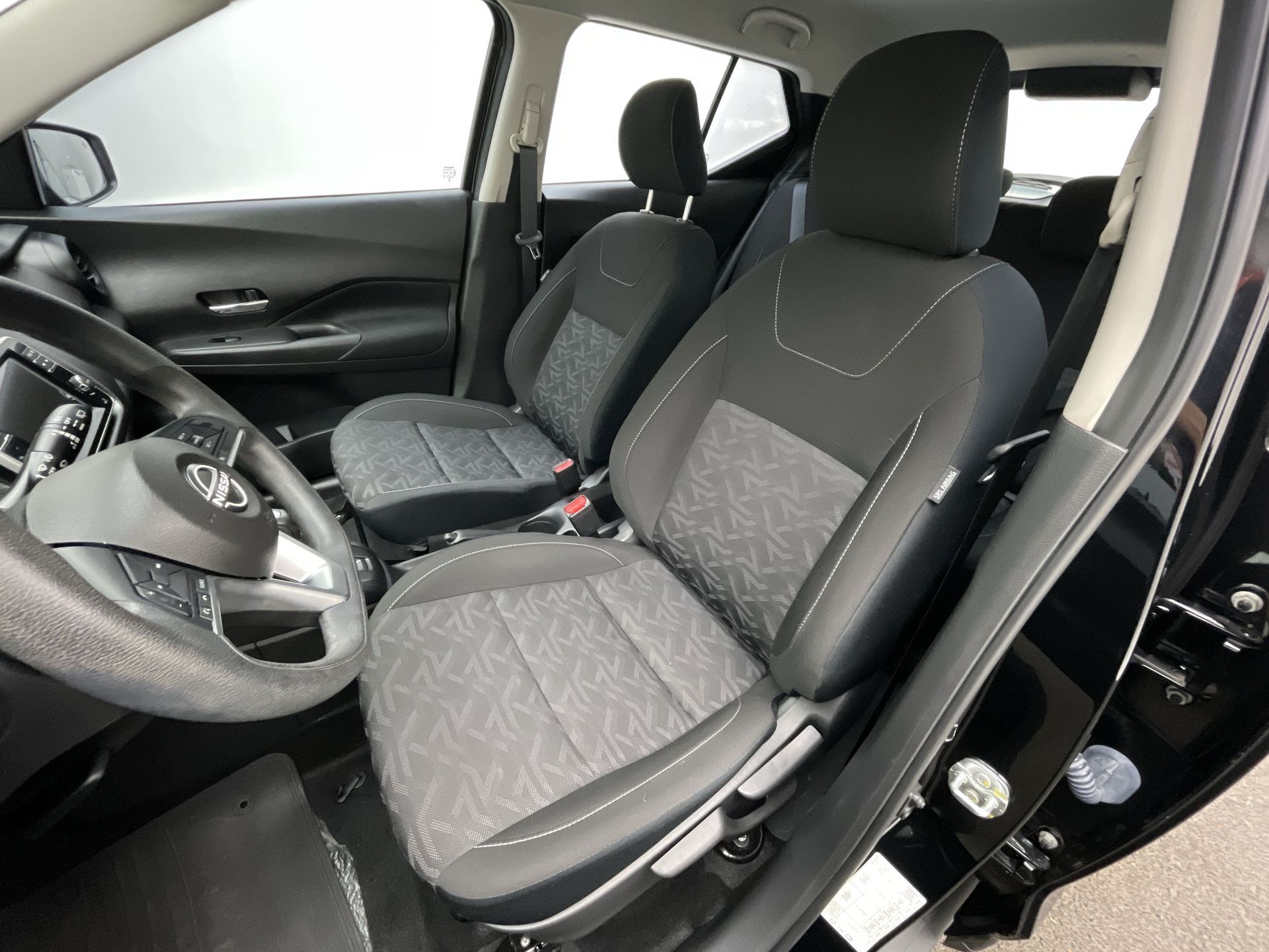 KICKS Sense 1.6 16V Flex Aut.