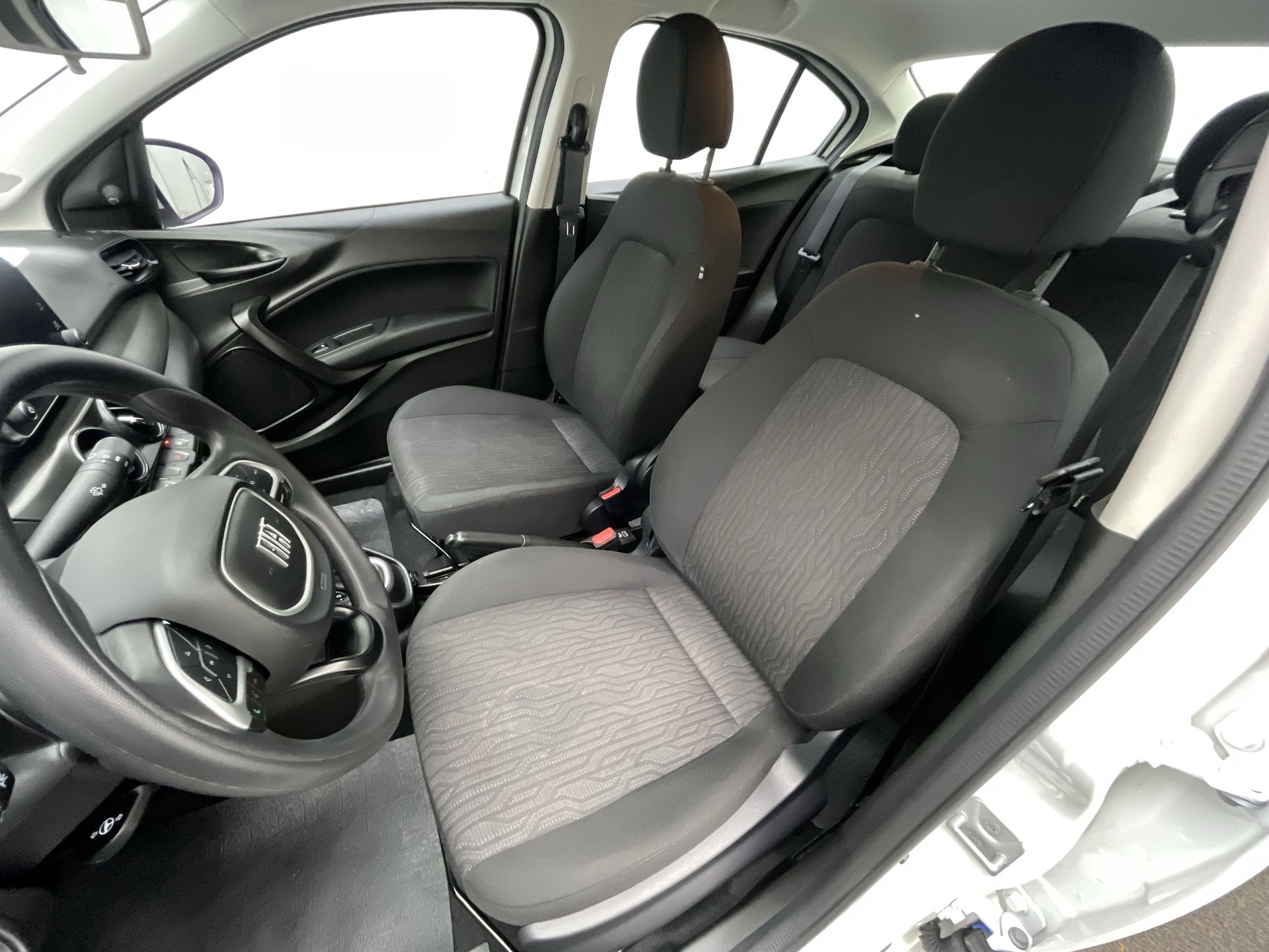 CRONOS DRIVE 1.3 8V Flex Aut.