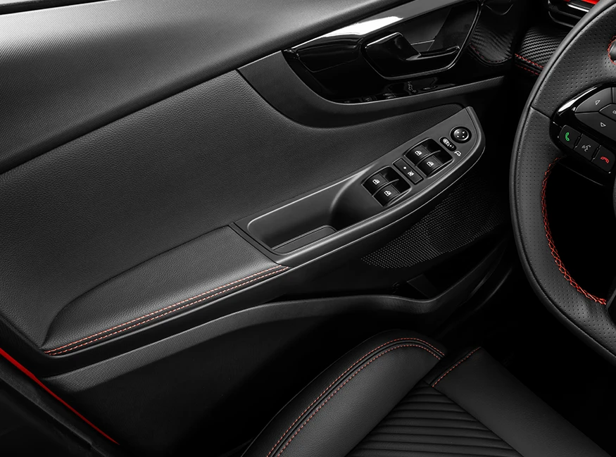 Painéis de portas renovados