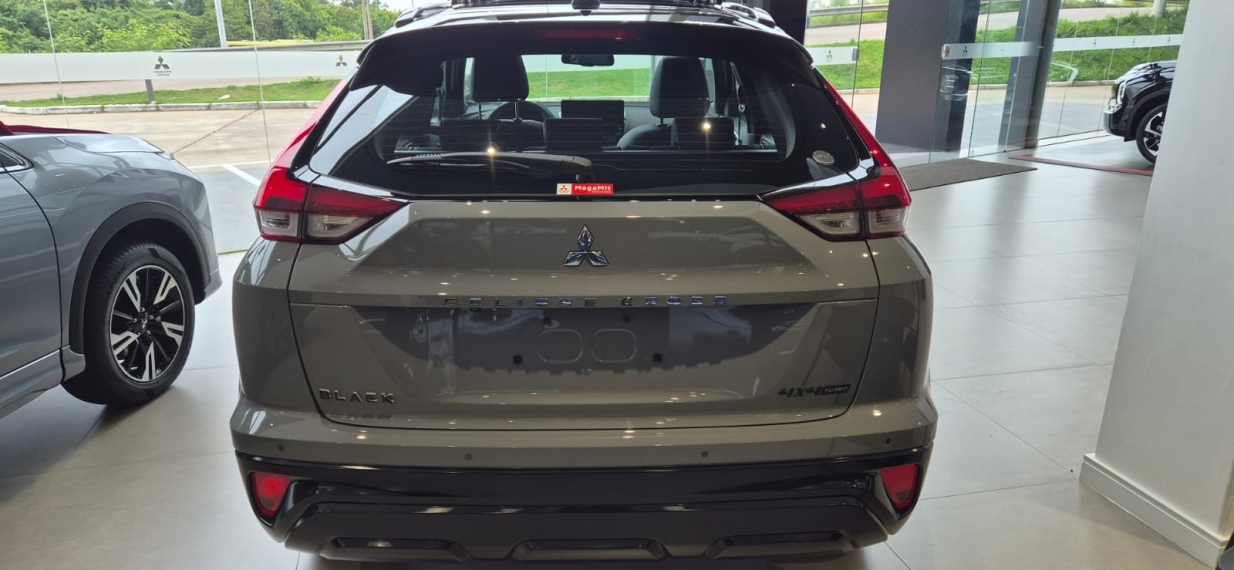 Mitsubishi-ECLIPSE CROSS-1.5 MIVEC TURBO GASOLINA HPE-S BLACK S-AWC CVT