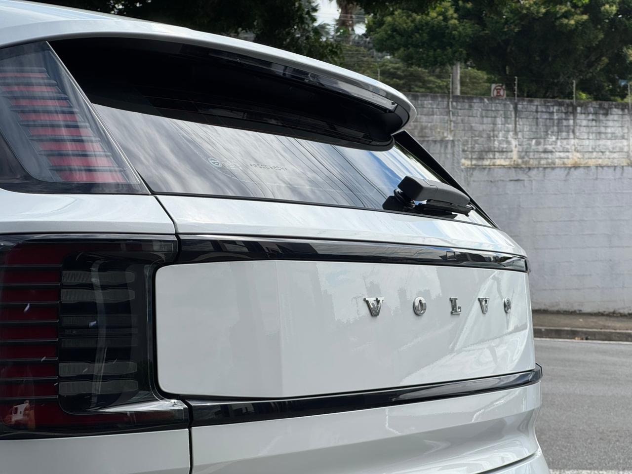 Volvo-EX30-EX30 E60 Core (Elétrico)