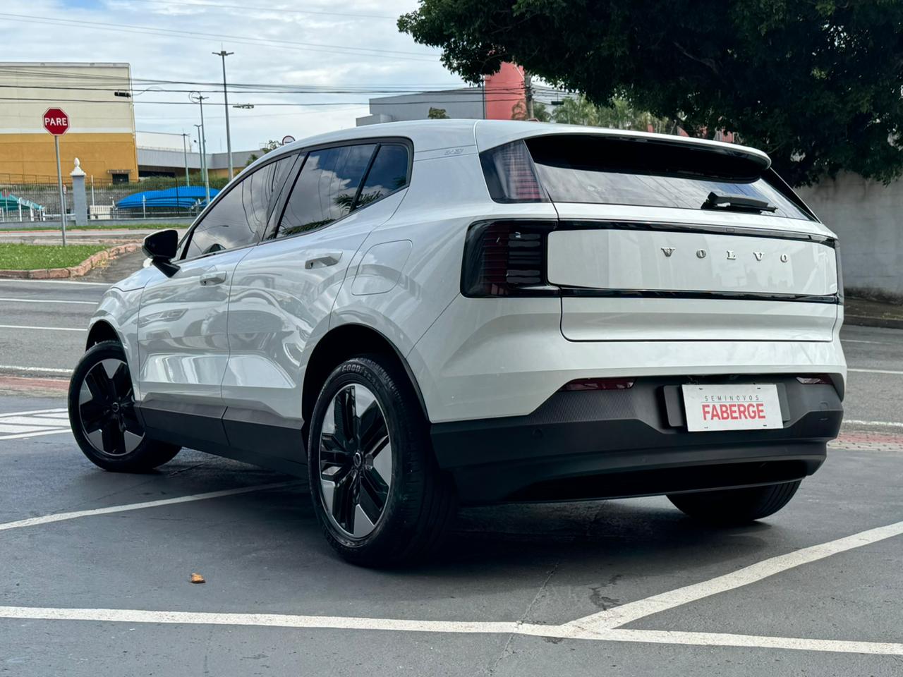 Volvo-EX30-EX30 E60 Core (Elétrico)