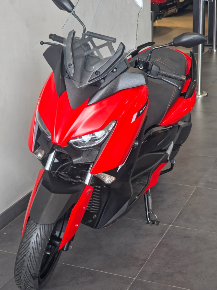 YAMAHA-XMAX ABS-250