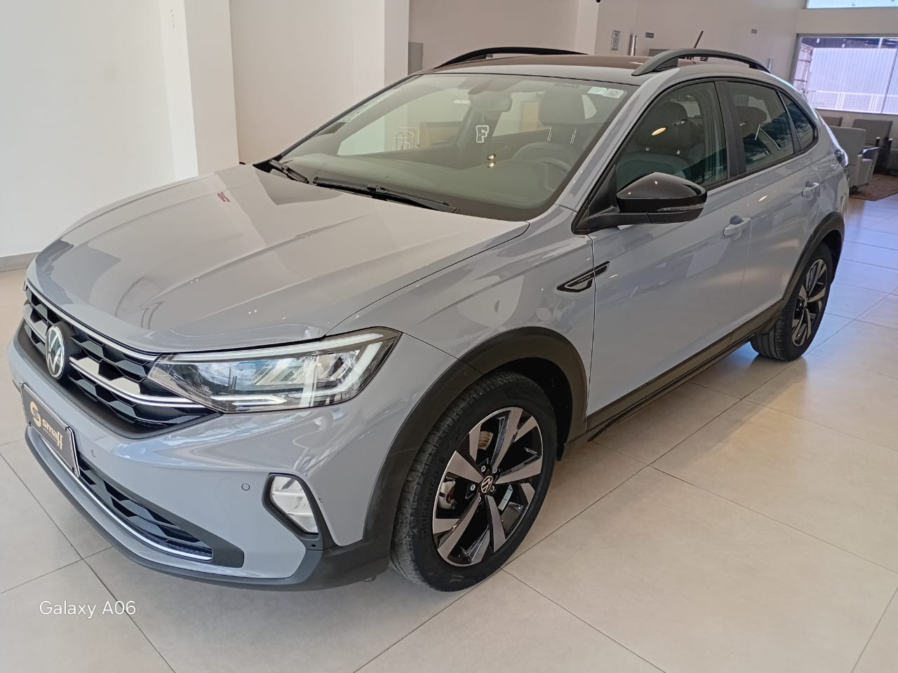 VW - Volkswagen-Nivus-Nivus Highline 1.0 200 TSI Flex Aut.