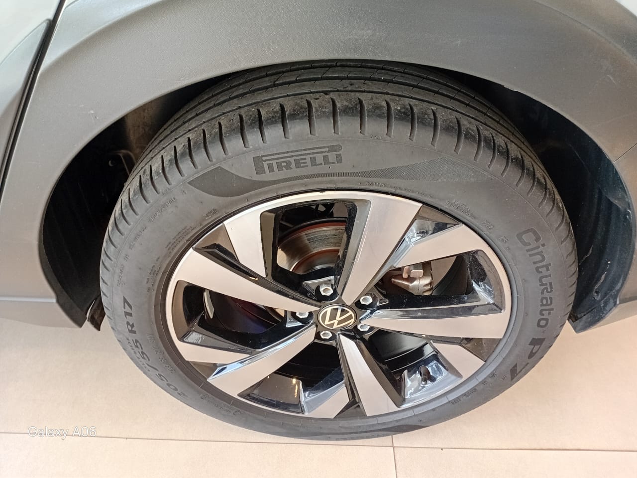 VW - Volkswagen-Nivus-Nivus Highline 1.0 200 TSI Flex Aut.