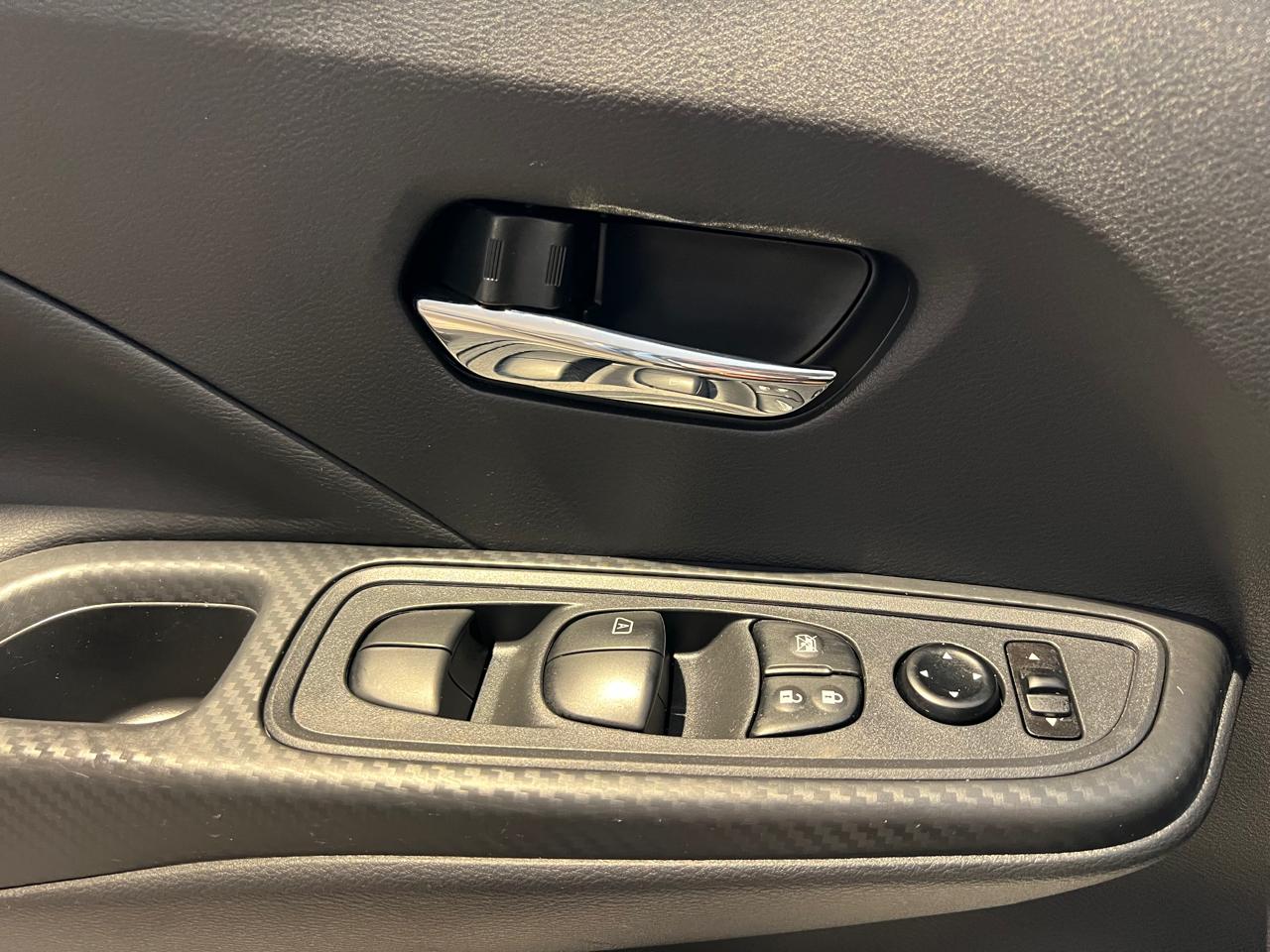 Nissan-VERSA-VERSA Advance 1.6 16V Flex Aut.