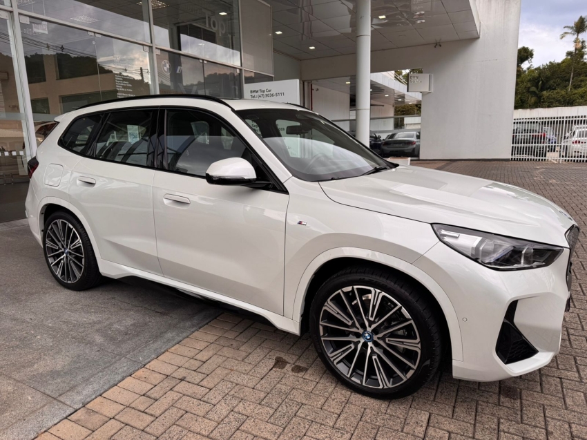 BMW-iX1-ELÉTRICO XDRIVE30 M SPORT