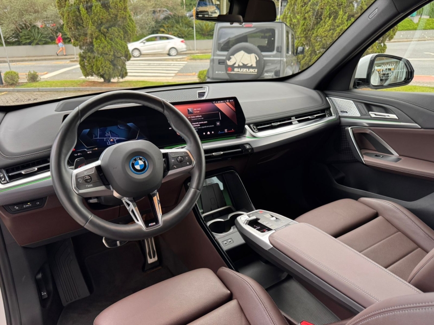 BMW-iX1-ELÉTRICO XDRIVE30 M SPORT