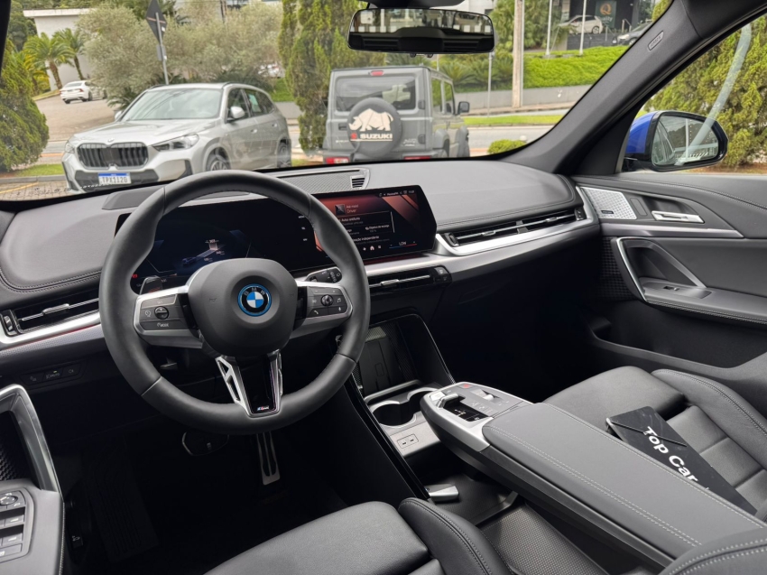BMW-iX1-ELÉTRICO XDRIVE30 M SPORT