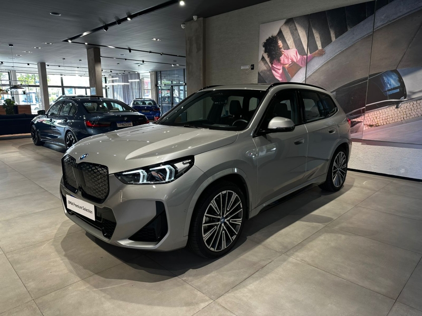 BMW-iX1-ELÉTRICO XDRIVE30 M SPORT