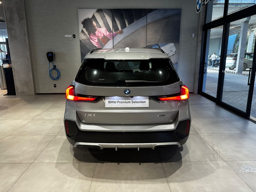 BMW-iX1-ELÉTRICO XDRIVE30 M SPORT
