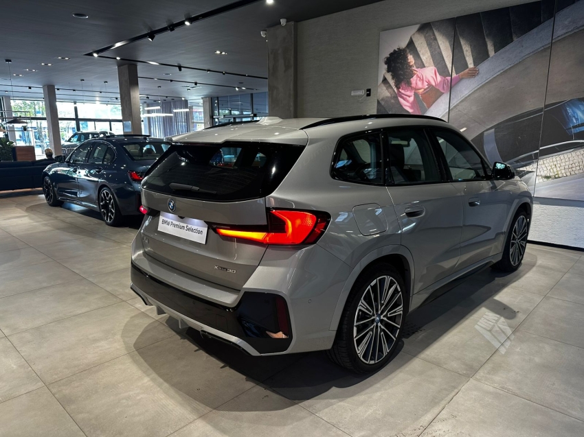 BMW-iX1-ELÉTRICO XDRIVE30 M SPORT