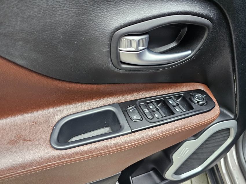 Jeep-RENEGADE-1.8 16V FLEX 4P AUTOMÁTICO