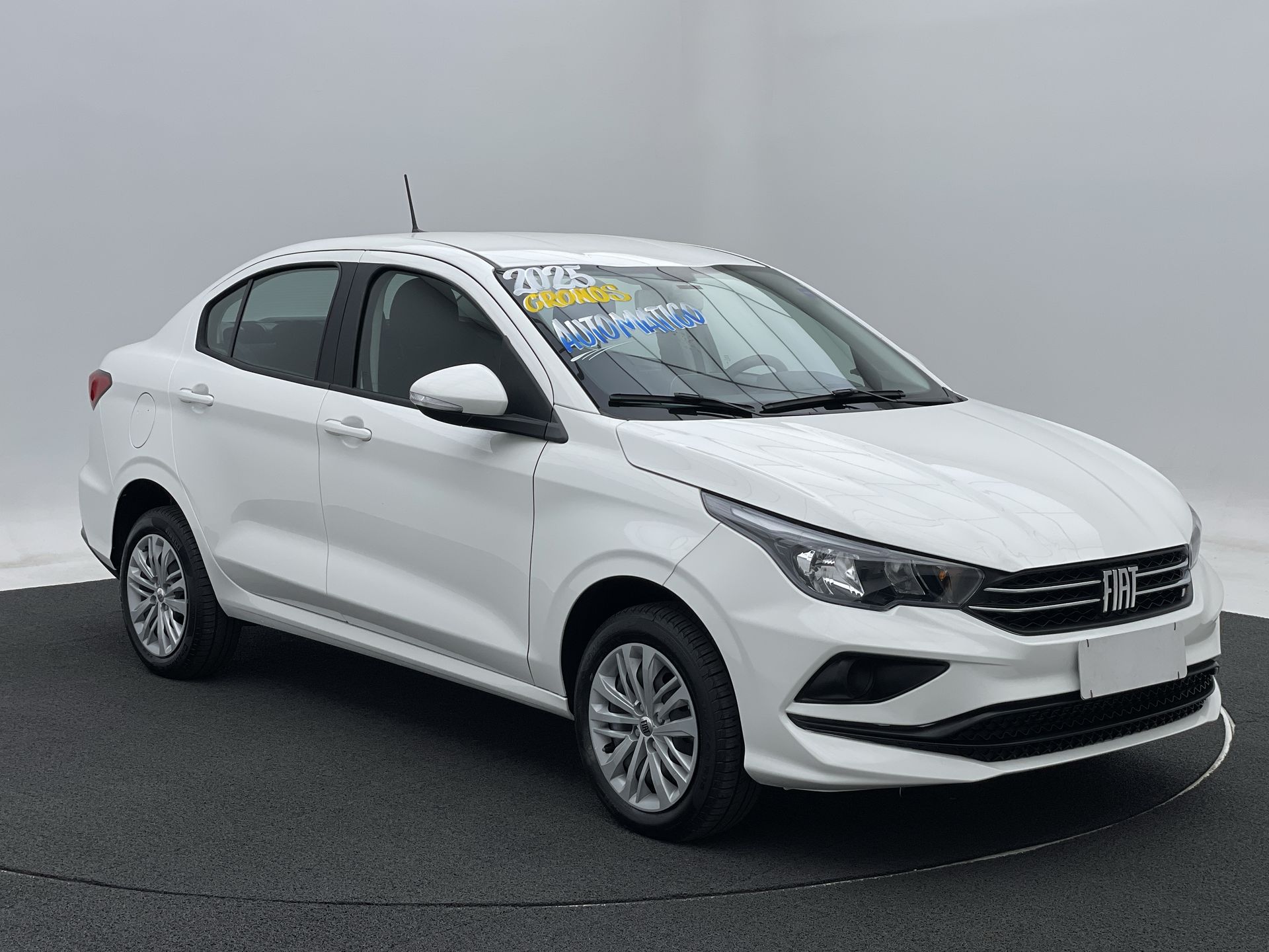 CRONOS DRIVE 1.3 8V Flex Aut.