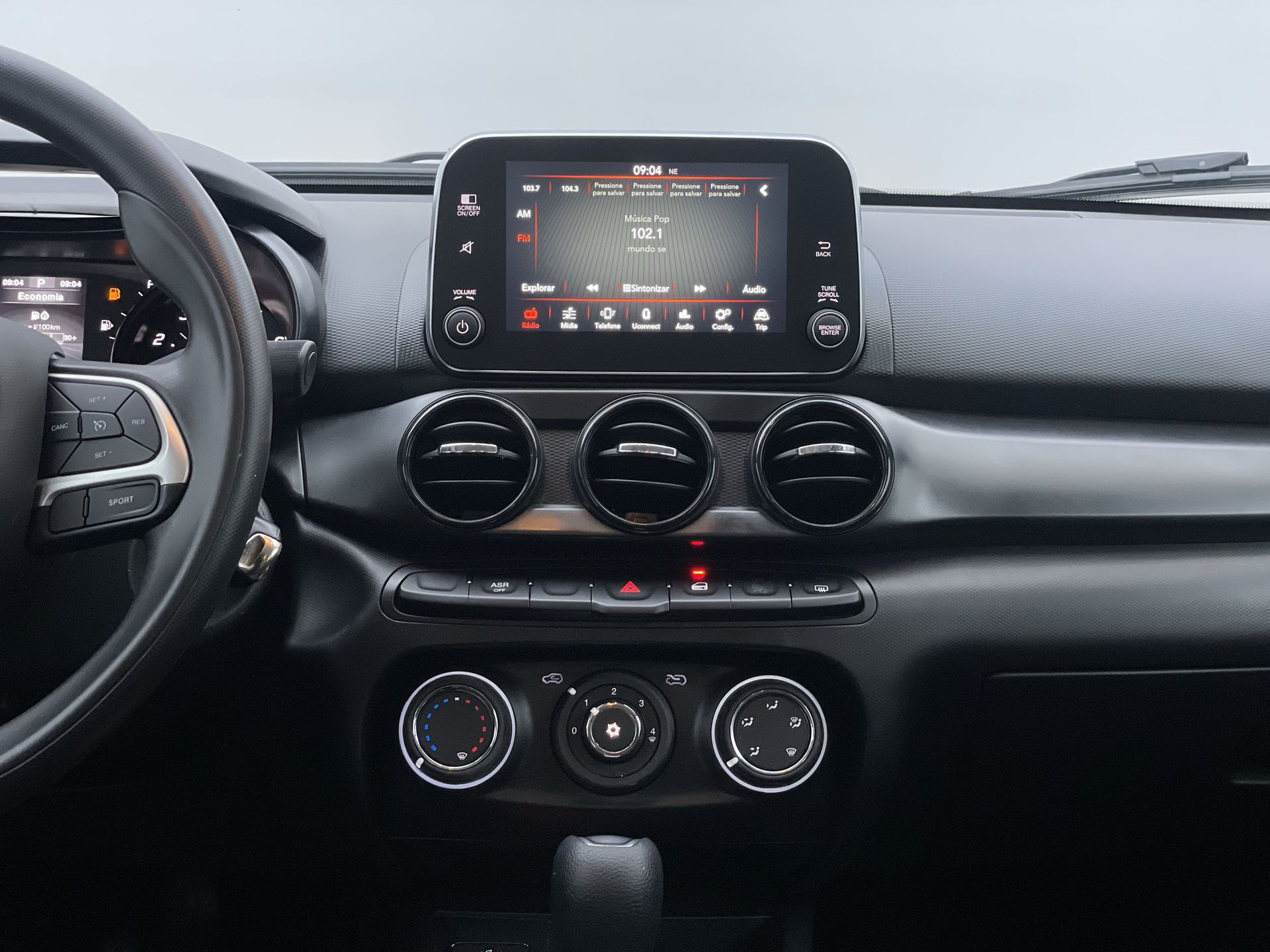 CRONOS DRIVE 1.3 8V Flex Aut.