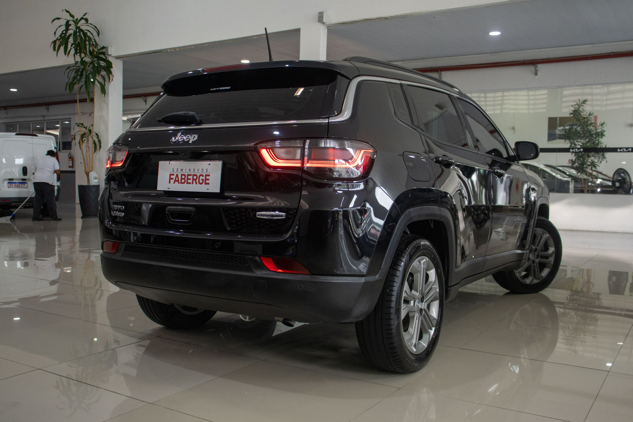 Jeep-COMPASS-COMPASS LONG. T270 1.3 TB 4x2 Flex Aut.