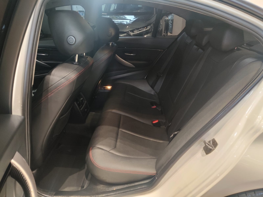 BMW-320i-2.0 M SPORT GP 16V TURBO ACTIVE FLEX 4P AUTOMÁTICO