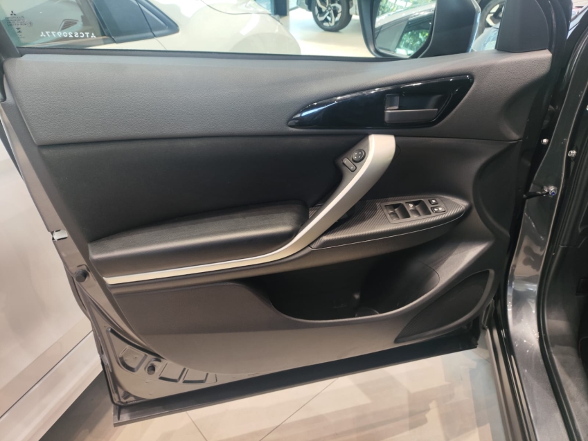 Mitsubishi-ECLIPSE CROSS-1.5 MIVEC TURBO GASOLINA RUSH CVT