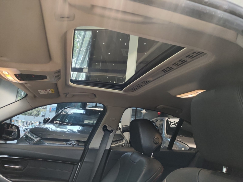 BMW-320i-2.0 M SPORT GP 16V TURBO ACTIVE FLEX 4P AUTOMÁTICO