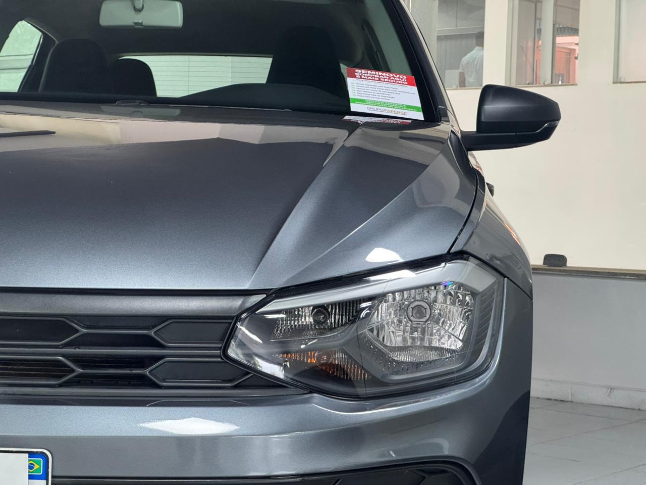 VW - Volkswagen-Polo-Polo Track 1.0 Flex 12V 5p