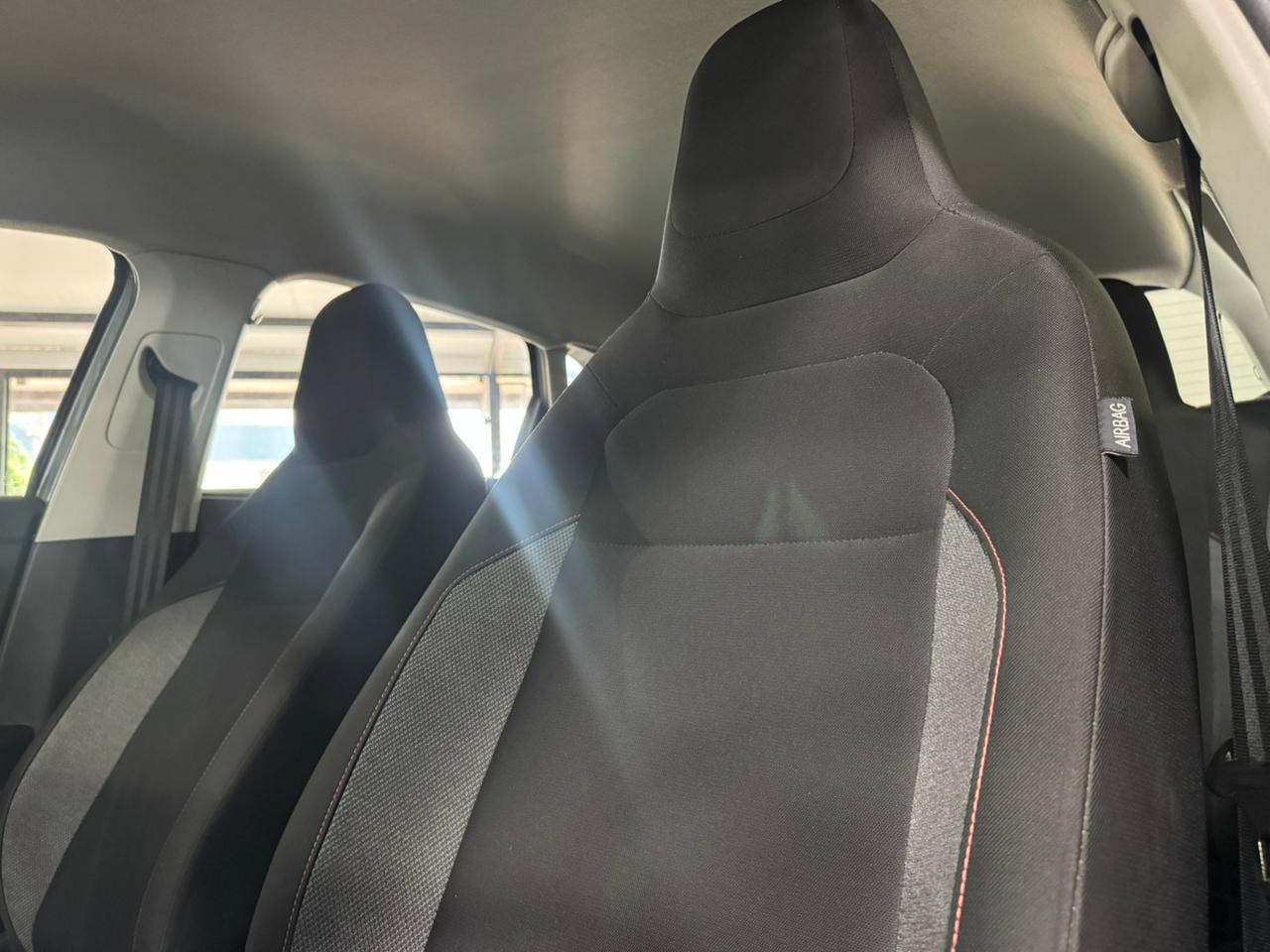 VW - Volkswagen-Polo-Polo Track 1.0 Flex 12V 5p