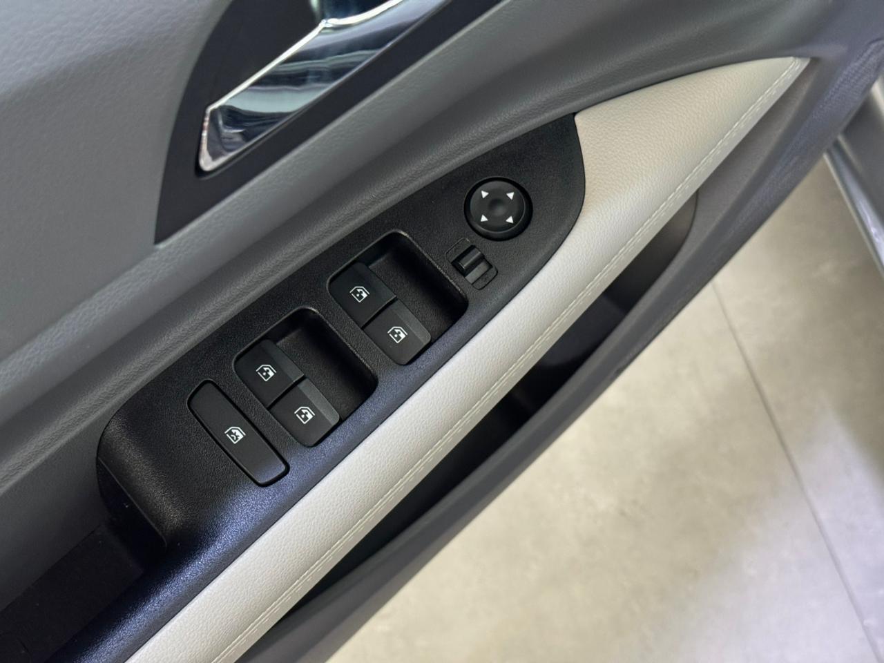 Hyundai-HB20S-HB20S Limited Plus 1.0  Flex 12V Mec.