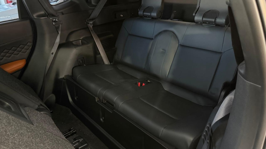 Mitsubishi-OUTLANDER-2.4 PHEV SIGNATURE S-AWC DHT