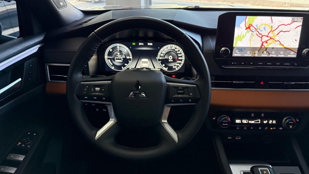 Mitsubishi-OUTLANDER-2.4 PHEV SIGNATURE S-AWC DHT