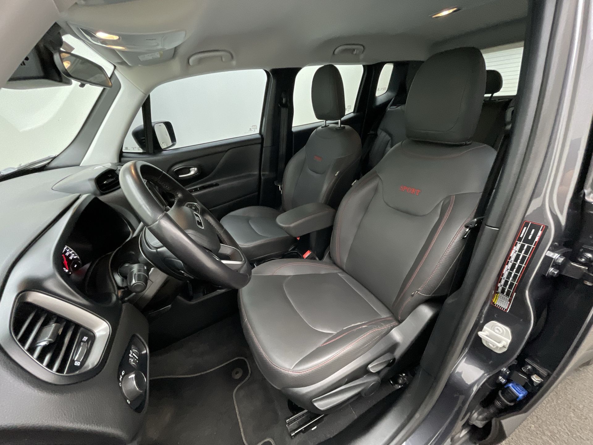 Renegade Sport T270 1.3 TB 4x2 Flex Aut.