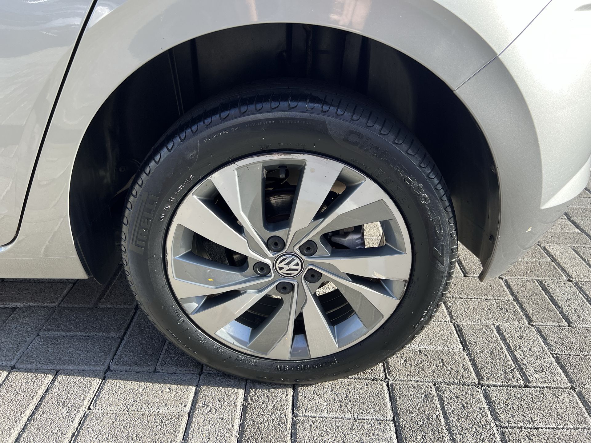 VW - Volkswagen-Polo-Polo Comfort. 200 TSI 1.0 Flex 12V Aut.