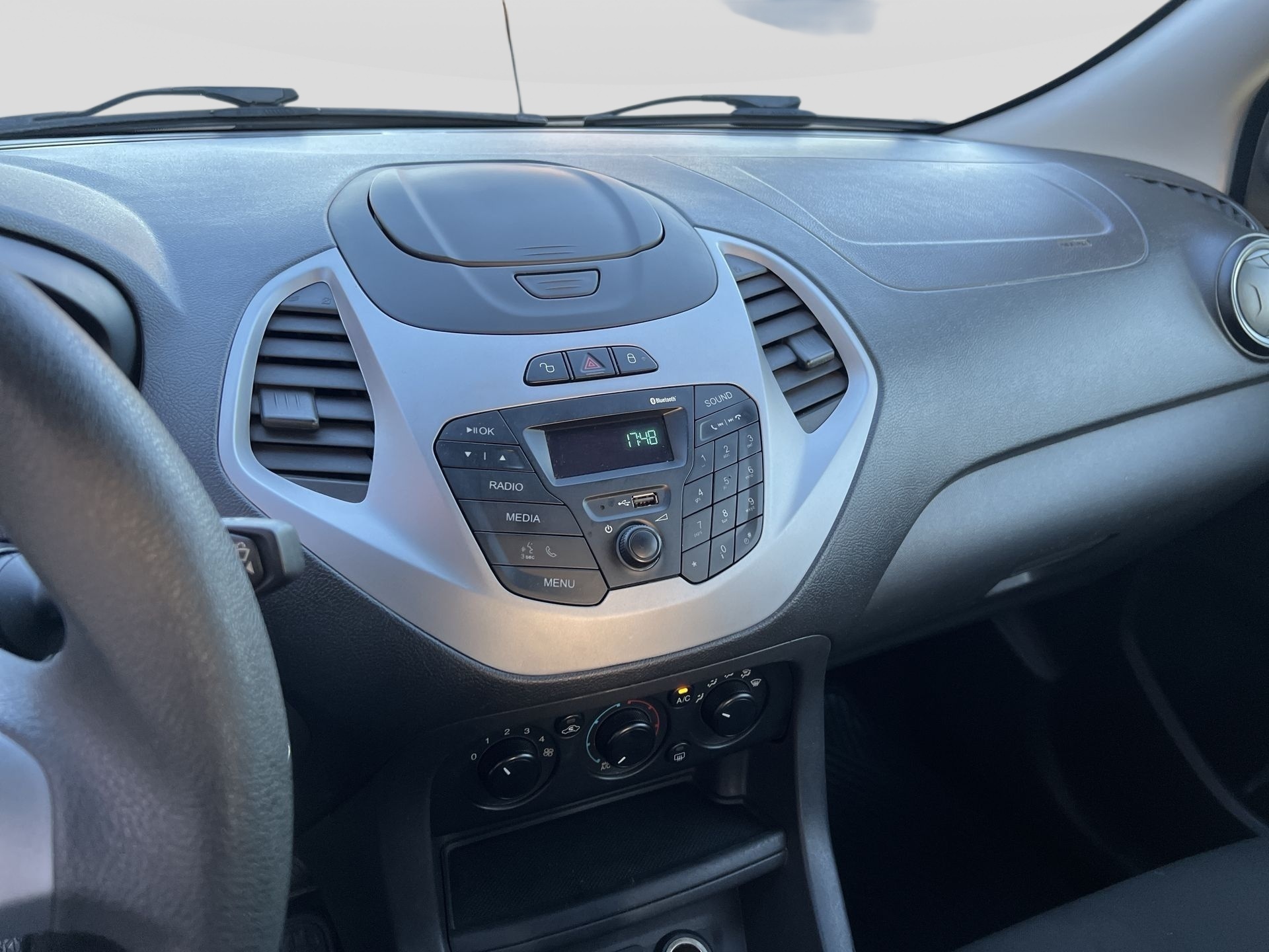 Ford-KA-Ka 1.0 SE/SE Plus TiVCT Flex 5p