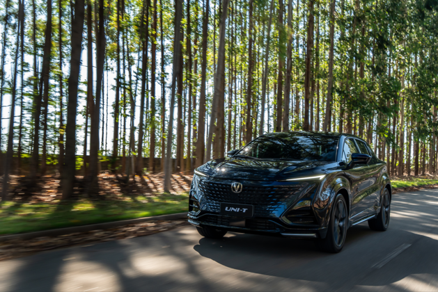 COM INVESTIMENTO DE R$ 8 BILHÕES, CAOA INICIA PRODUÇÃO NACIONAL DO UNI-T E INAUGURA NOVA FASE DA CAOA CHANGAN NO BRASIL