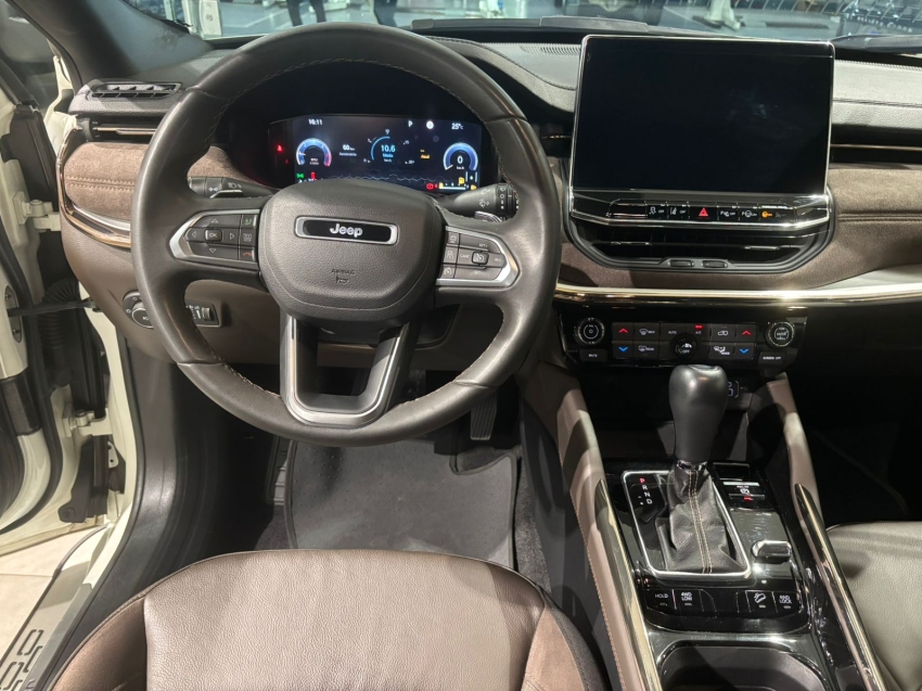 Jeep-COMMANDER-2.0 TD380 TURBO DIESEL OVERLAND AT9