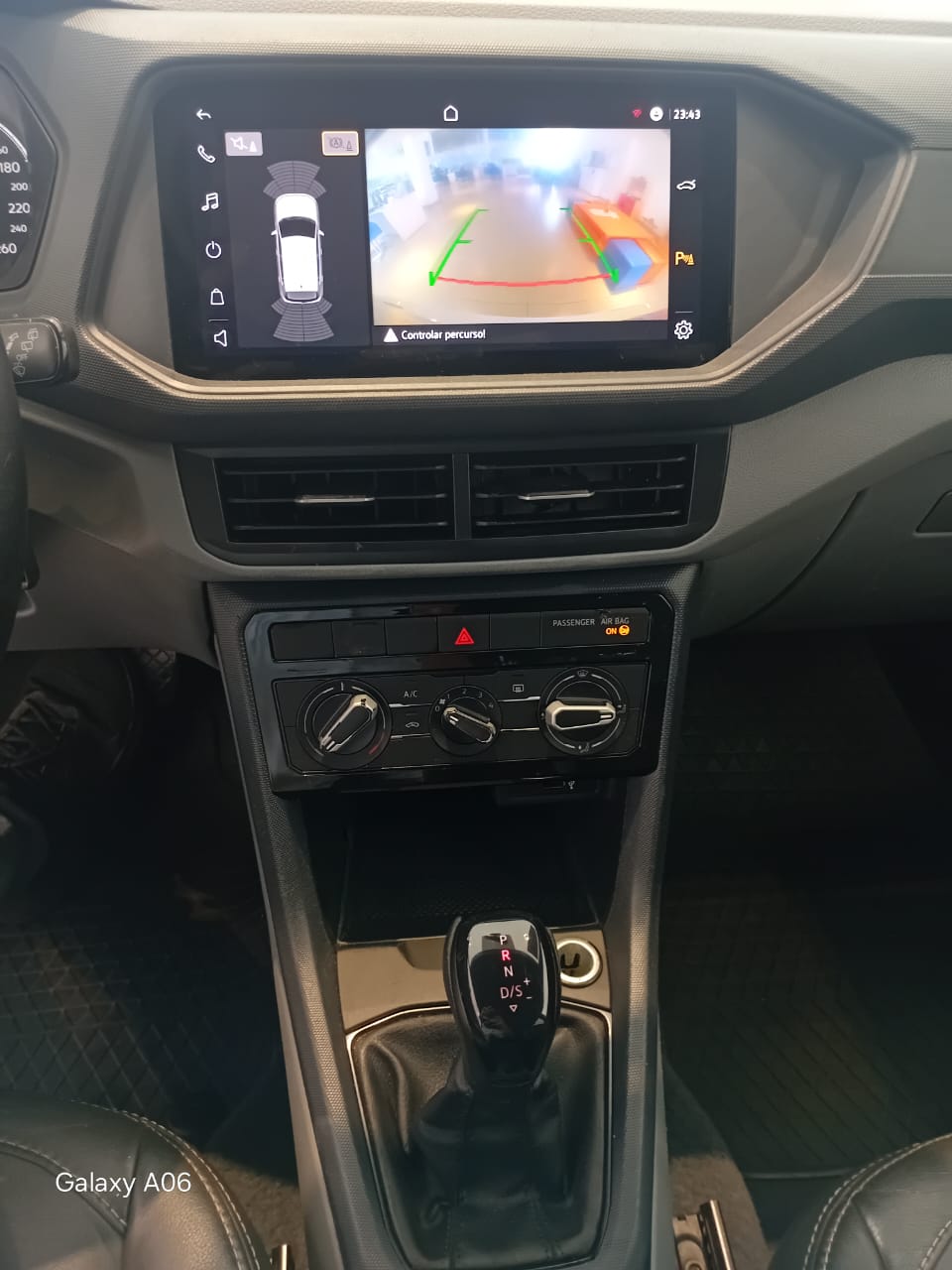 VW - Volkswagen-T-Cross-T-CROSS 1.0 200 TSI TOTAL FLEX AUT.