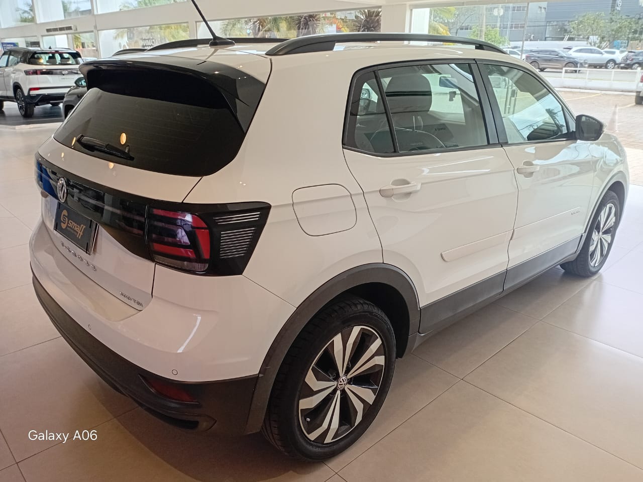 VW - Volkswagen-T-Cross-T-CROSS 1.0 200 TSI TOTAL FLEX AUT.