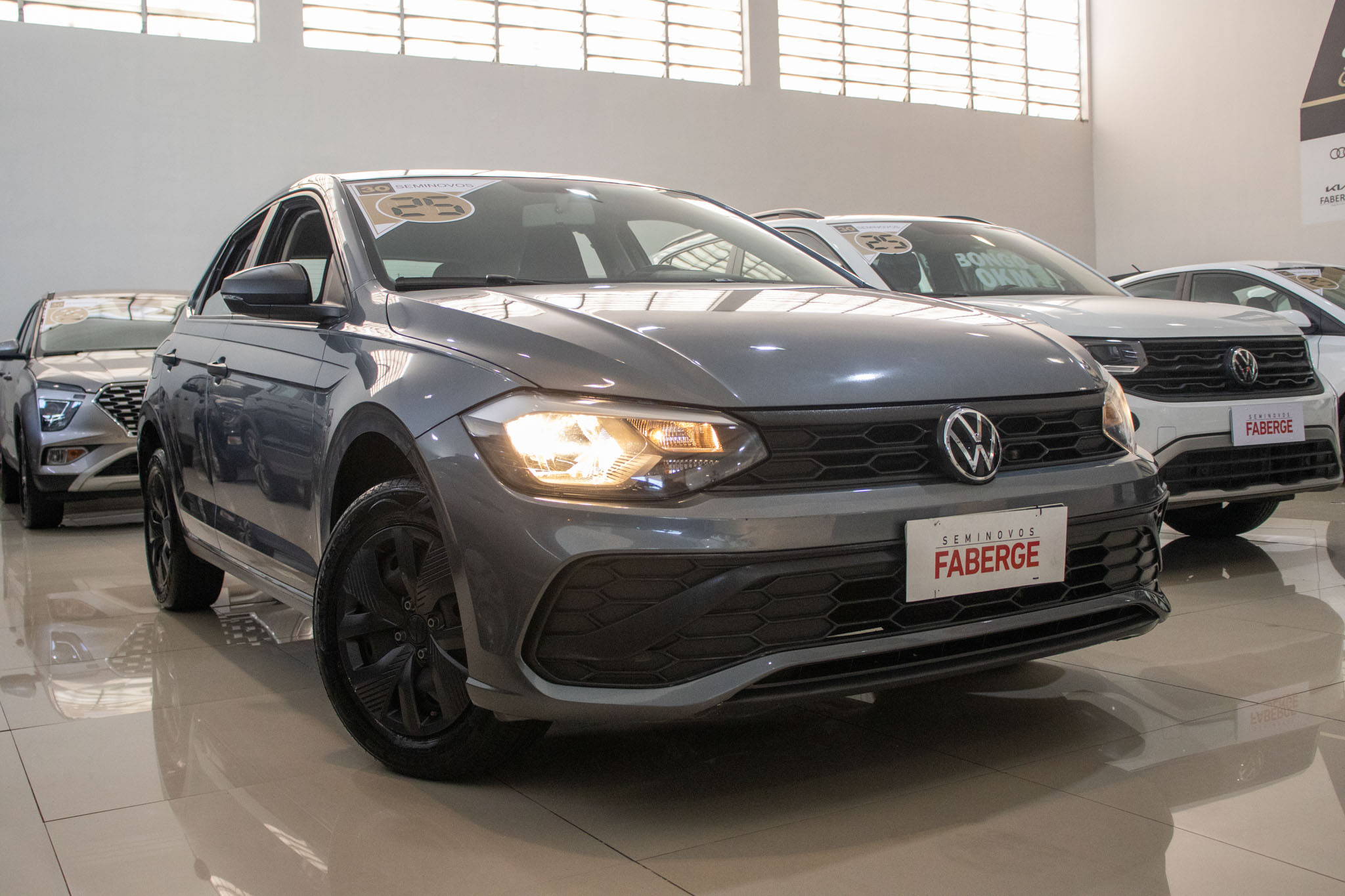 Polo Track 1.0 Flex 12V 5p