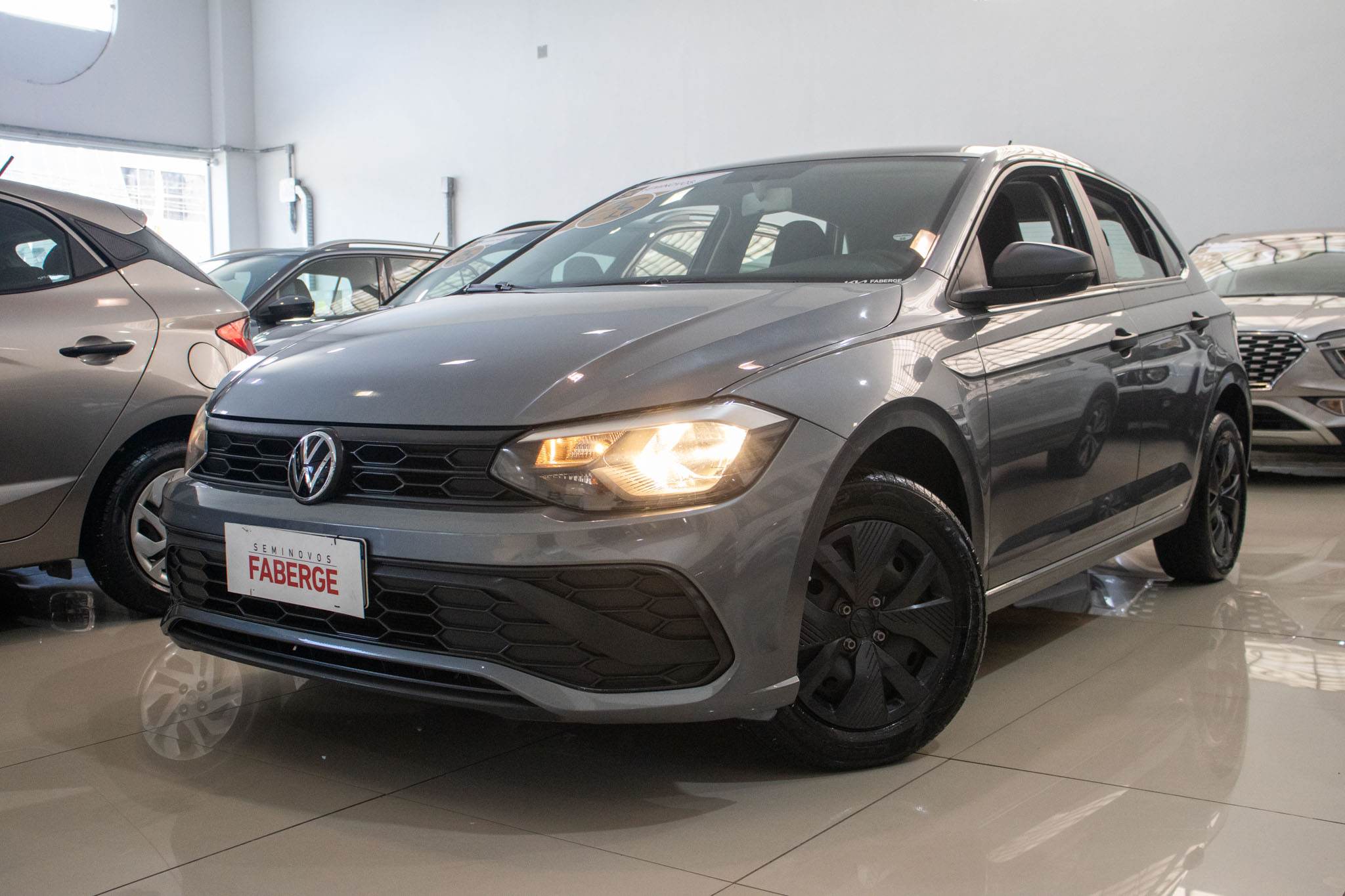 VW - Volkswagen-Polo-Polo Track 1.0 Flex 12V 5p