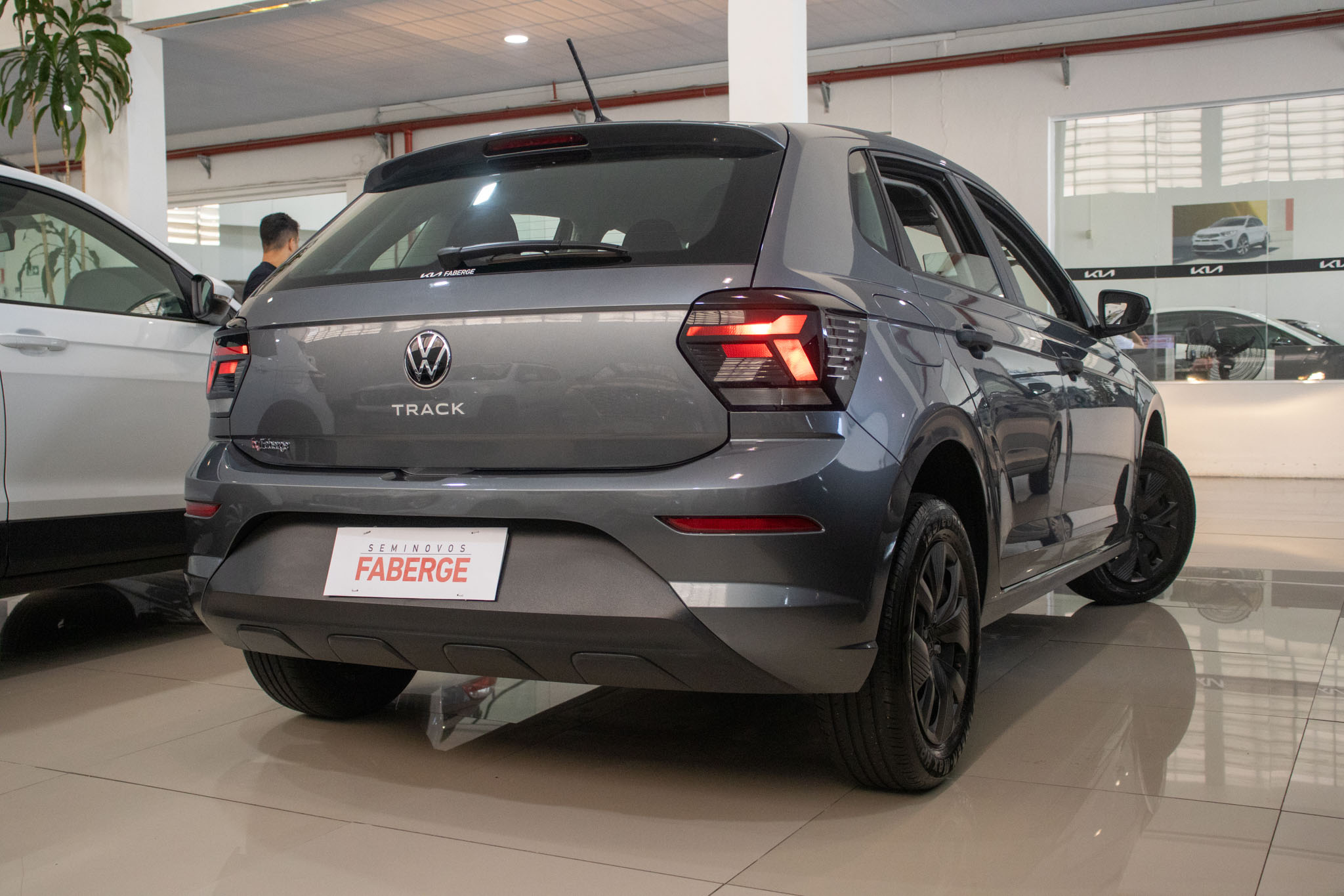 VW - Volkswagen-Polo-Polo Track 1.0 Flex 12V 5p