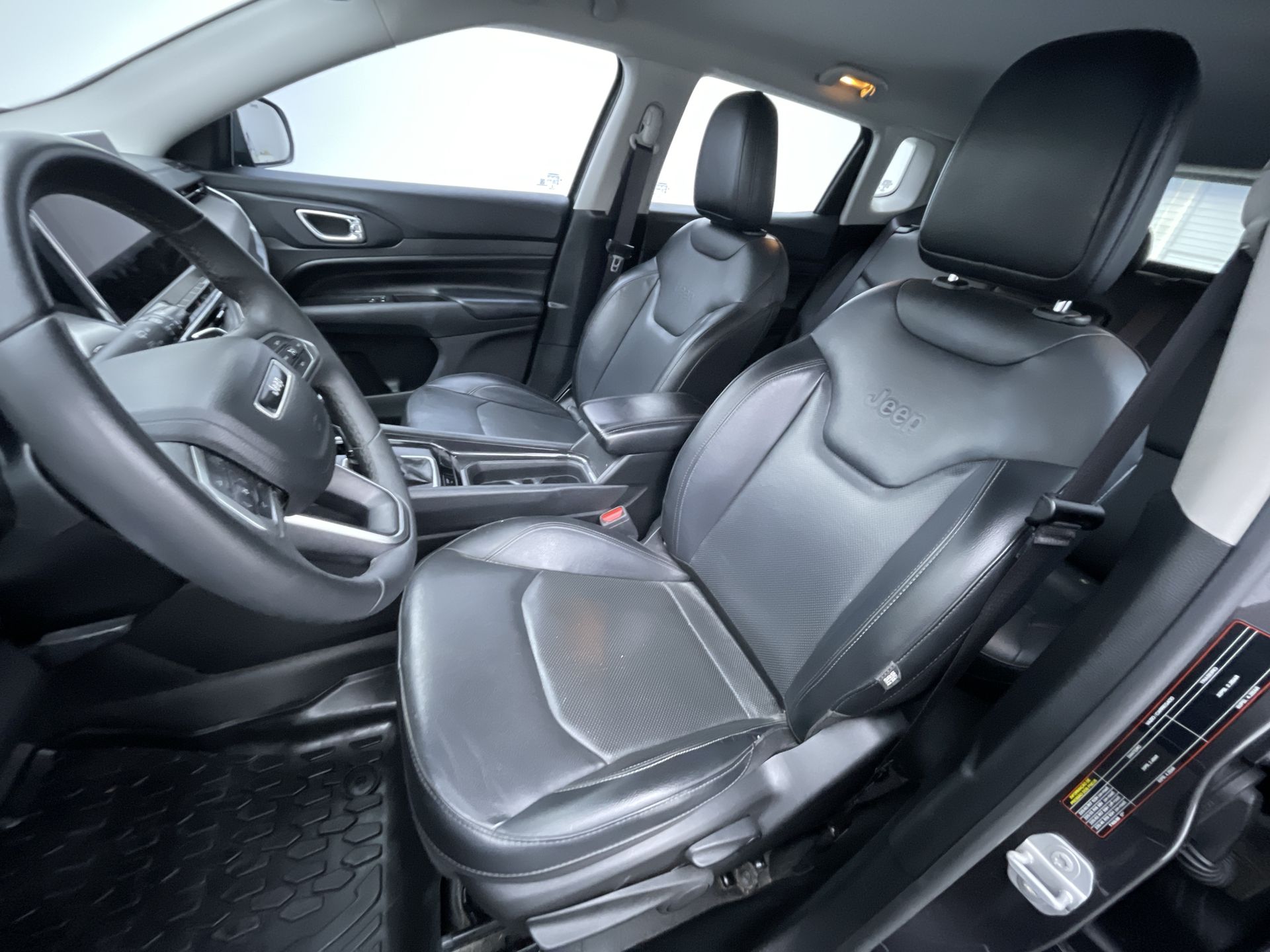 COMPASS LONG. T270 1.3 TB 4x2 Flex Aut.