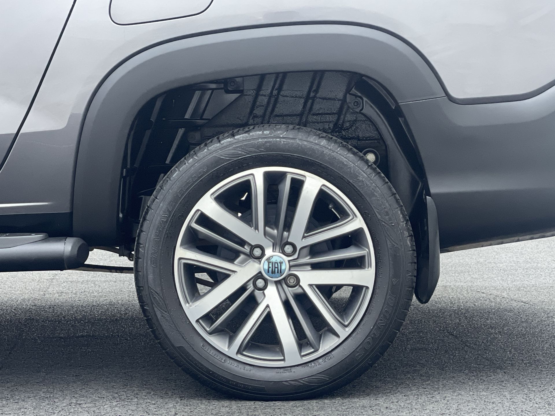 Strada Volcano 1.3 Flex 8V CD Aut.