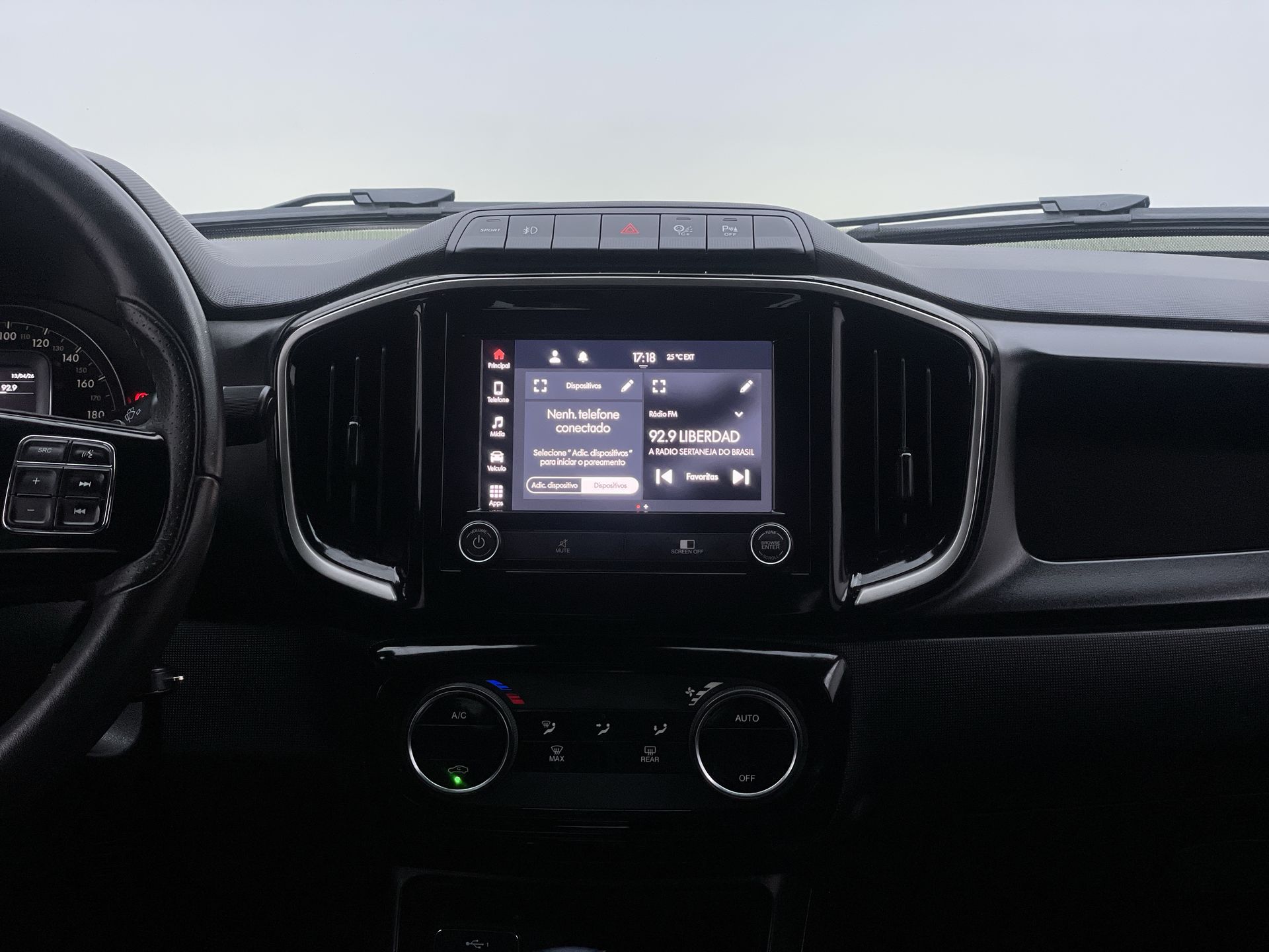 Strada Volcano 1.3 Flex 8V CD Aut.