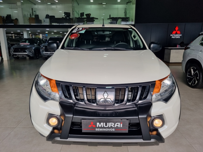 Mitsubishi-L200 TRITON-2.4 16V TURBO DIESEL OUTDOOR GLS CD 4X4 AUTOMÁTICO