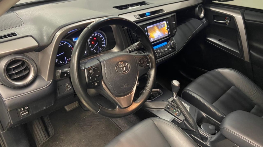 Toyota-RAV4-2.0 TOP 4X2 16V GASOLINA 4P AUTOMÁTICO