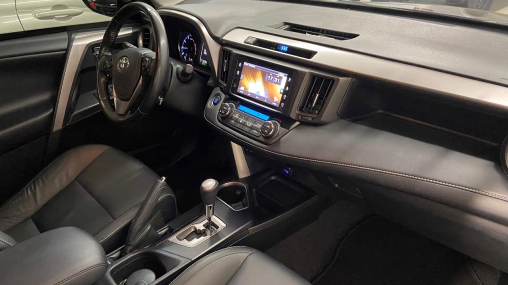 Toyota-RAV4-2.0 TOP 4X2 16V GASOLINA 4P AUTOMÁTICO