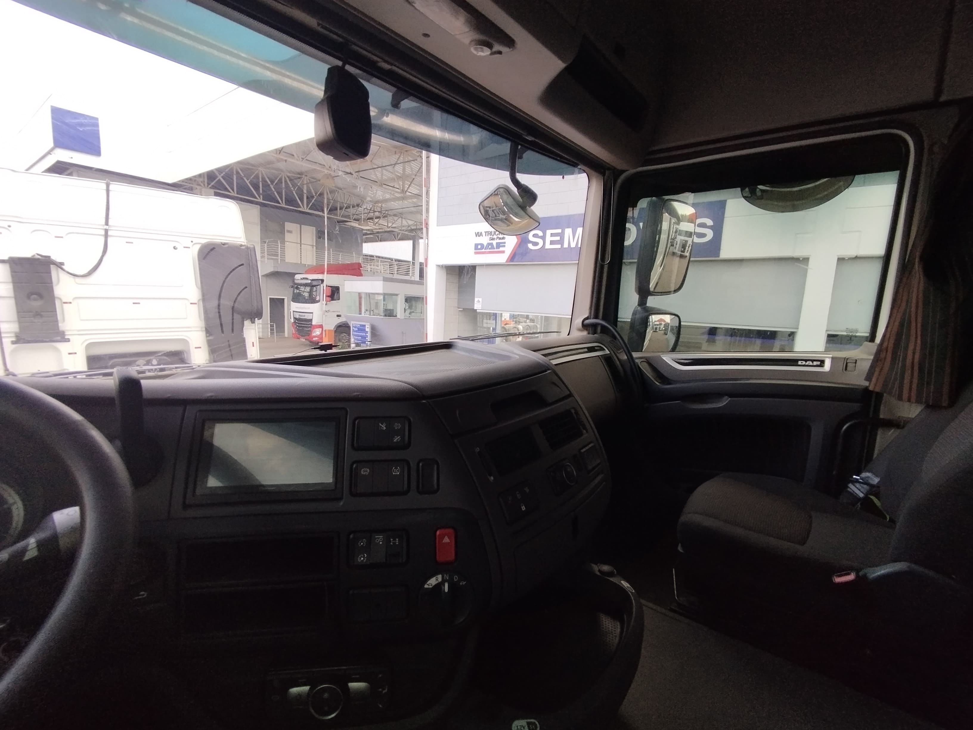 DAF-XF-XF FTS480 6x2 Space Cab (diesel)(E5)