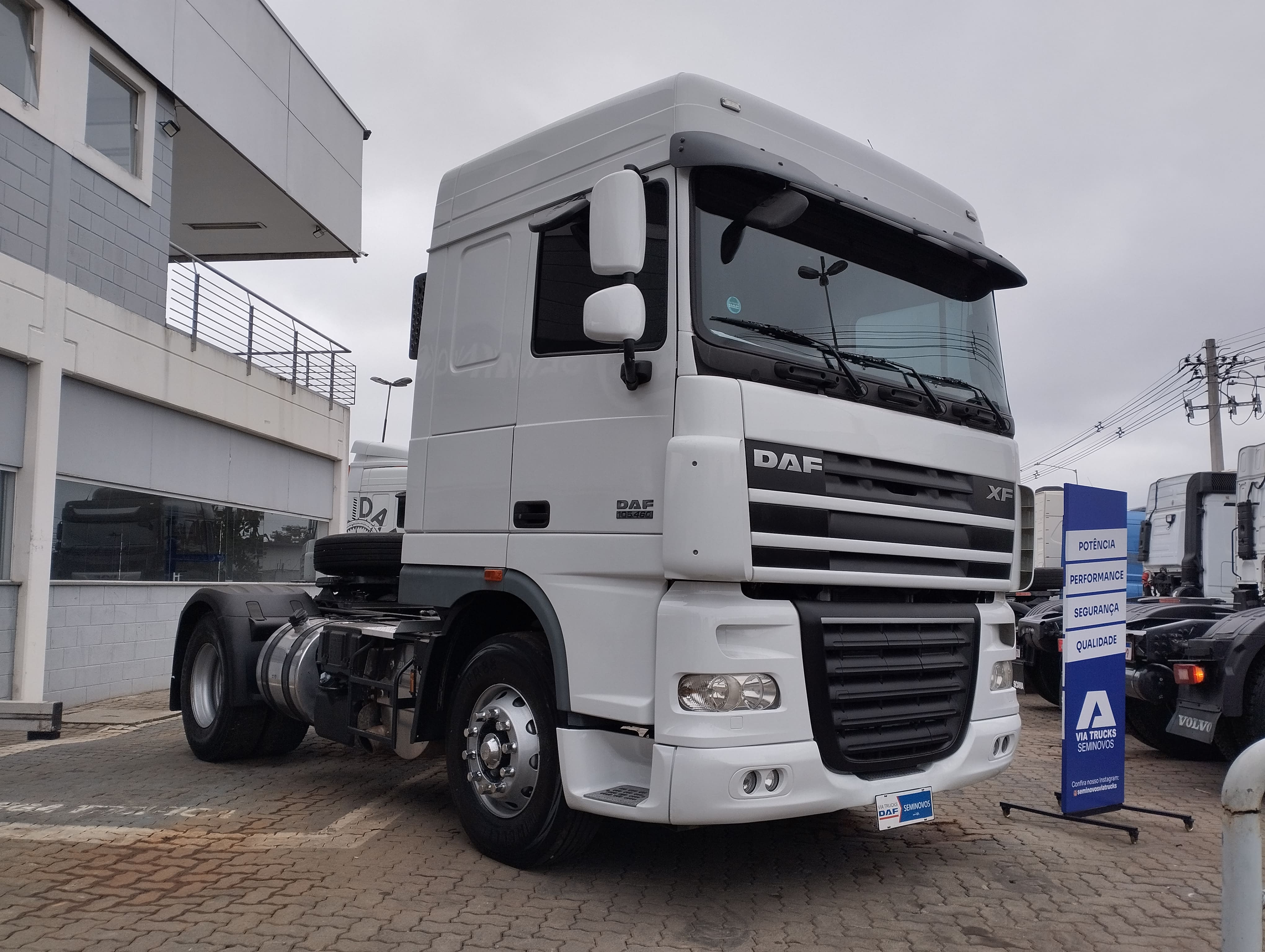 XF 105 FT 460 4x2 (diesel)(E5)