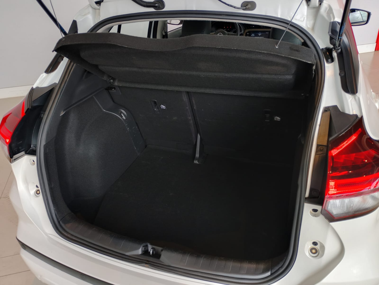 Nissan-KICKS-KICKS 1.6 16V FLEXSTART ADVANCE